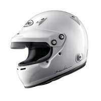 Foto Casco de Arai Gp-5W con los postes de Juan