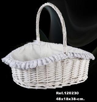Foto Cesta de mimbre blanca, con puntilla