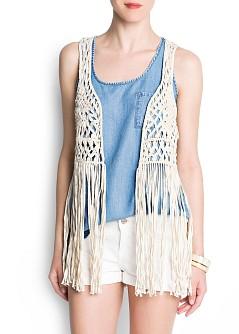 Foto Chaleco Calado Flecos crudo MANGO