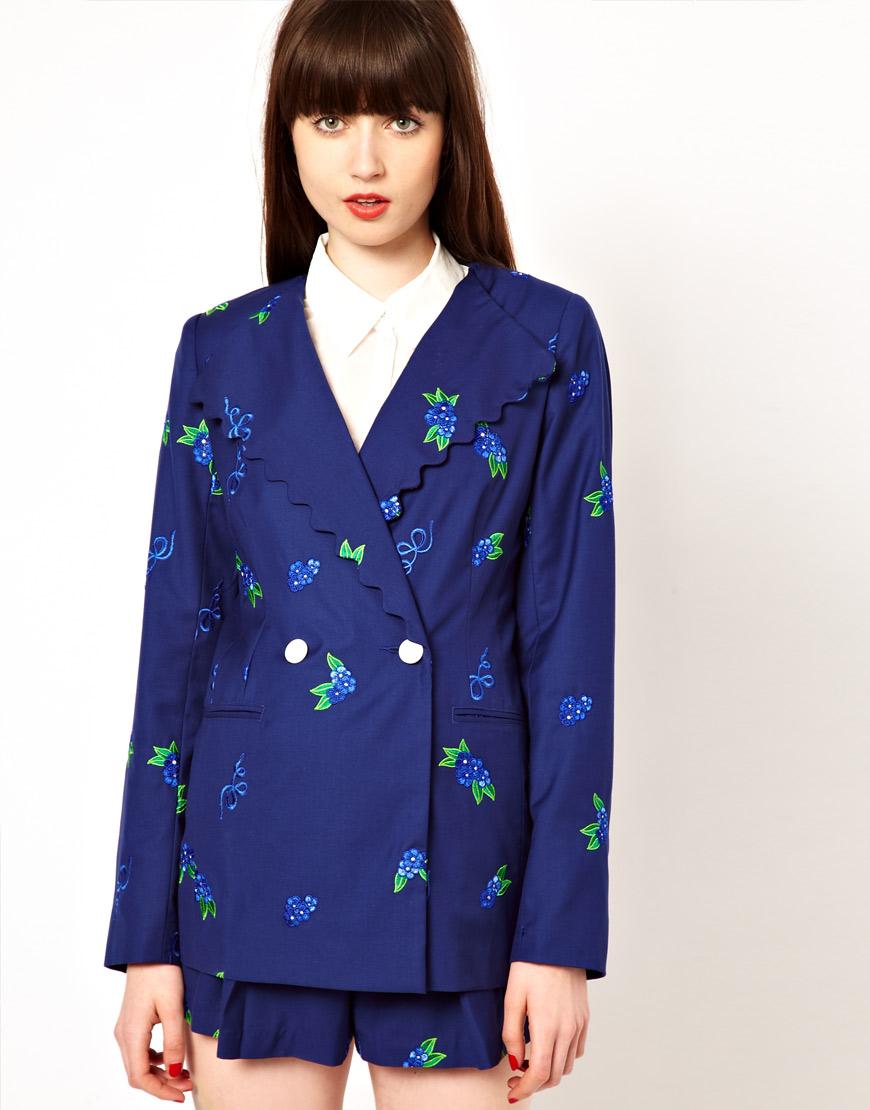 Foto Chaqueta con bordado floral de Nishe Azul marino