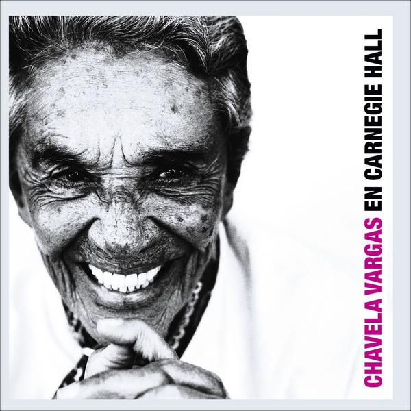 Foto Chavela Vargas en Carnegie Hall