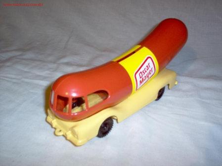 Foto coche salchicha oscar mayer realizado por moltó