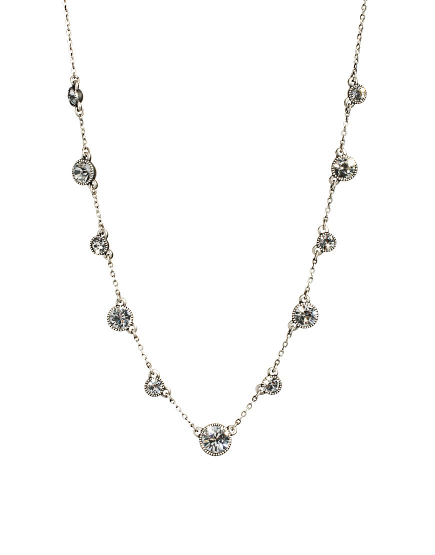 Foto Collar en tono plateado antiguo con cristales brillantes de Cath Ki...