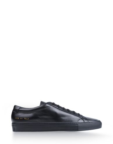 Foto common projects sneakers
