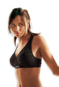 Foto Concepción técnica limitando la movilidad de los pechos, respetando la