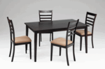 Foto Conjunto de mesa y sillas modelo cristal.