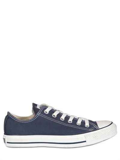 Foto converse canvas ox sneakers