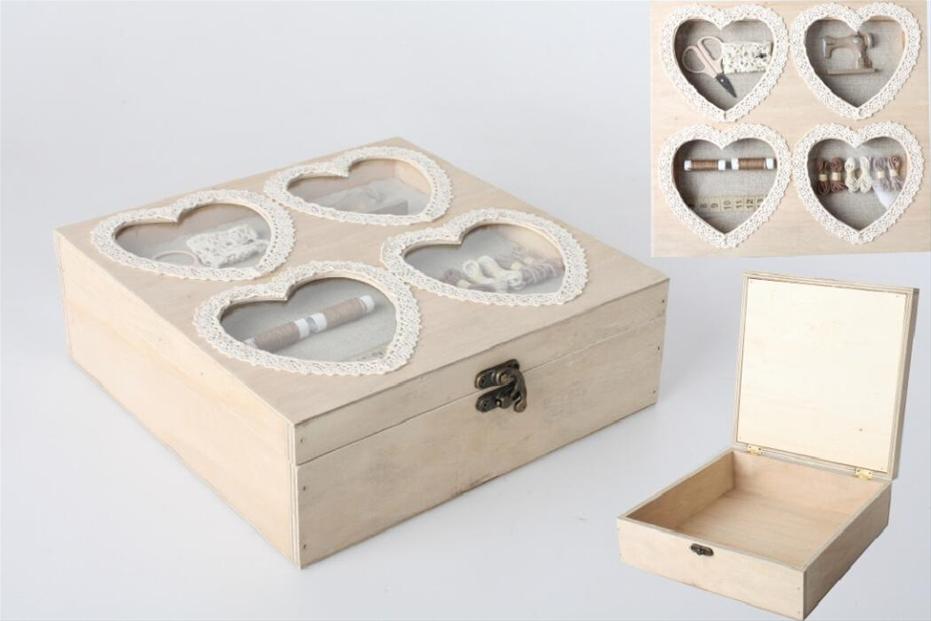 Foto Costurero madera cristal corazones