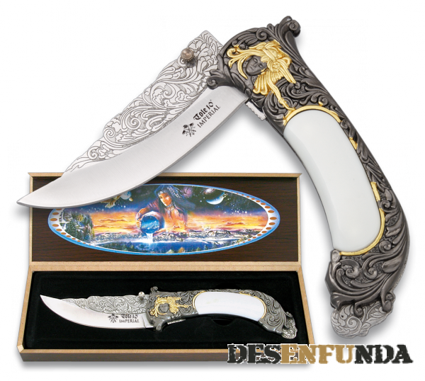 Foto Cuchillo fantasía Toledo Imperial decorado Aguila con hoja de acero inox de 9 cm y mango abs incluye caja de madera 31508