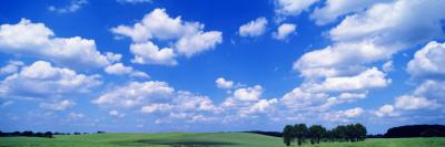 Foto Cumulus Clouds with Landscape, Blue Sky, Germany, USA, Panoramic Images - Laminas