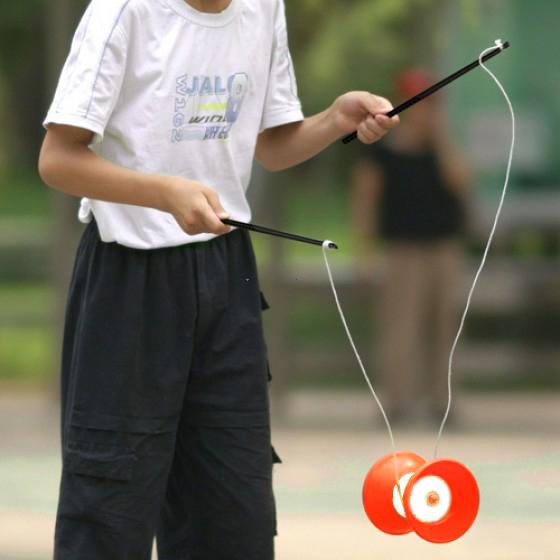 Foto Diablo Diabolo Juggling Spinning kit Chinese Yo Yo Toy