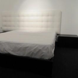 Foto Dormitorio con cama arcón. verardo