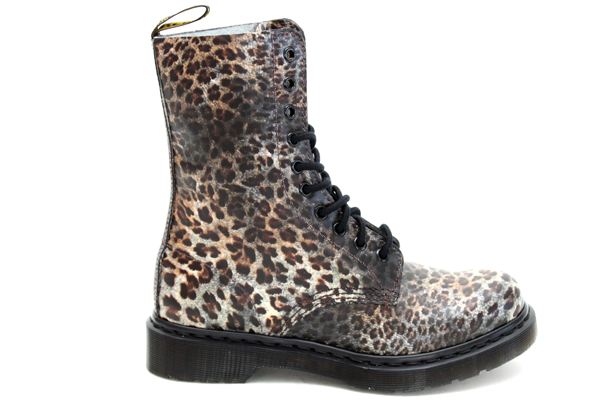 Foto DR MARTENS 1490 Ankle Boots LEOPARD PRINT Size: 5