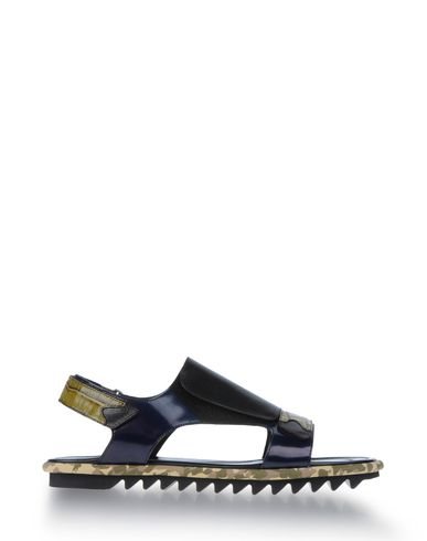 Foto dries van noten sandalias
