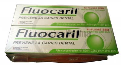 Foto duo fluocaril pasta dental sabor menta + cepillo de dientes