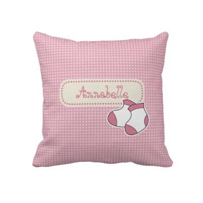Foto El rosa pega la almohada del bebé