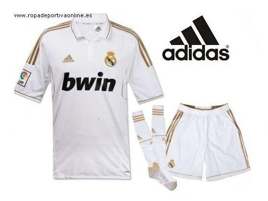 Foto Equipación Oficial del Real Madrid Adidas 2012