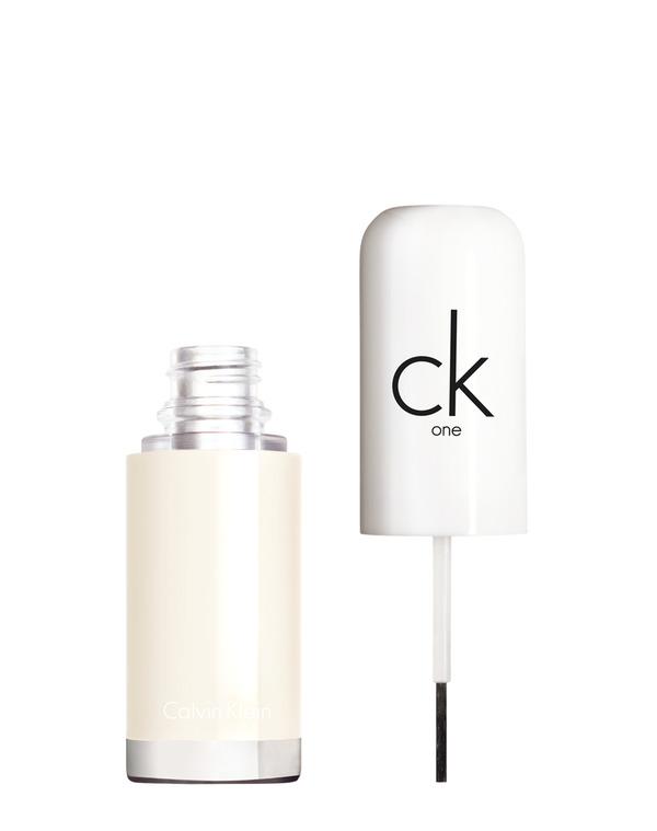 Foto Esmalte ck one Long wear+shine nail color. ck one color
