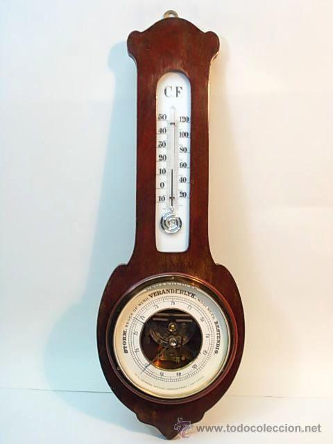 Foto estación meteorológica, barómetro y termómetro, años 1920