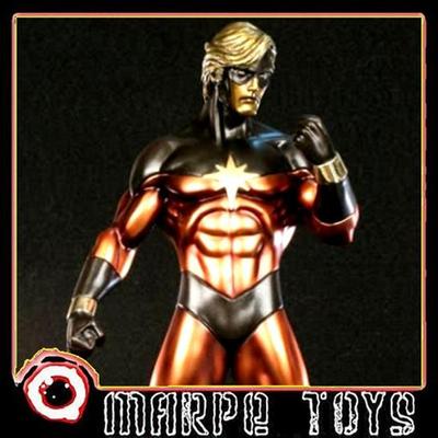 Foto Faux Bronze Captain Marvel Statue Bowen Designs Website Exclusive