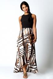 Foto Felicity Boohoo Pink Printed Maxi Dress