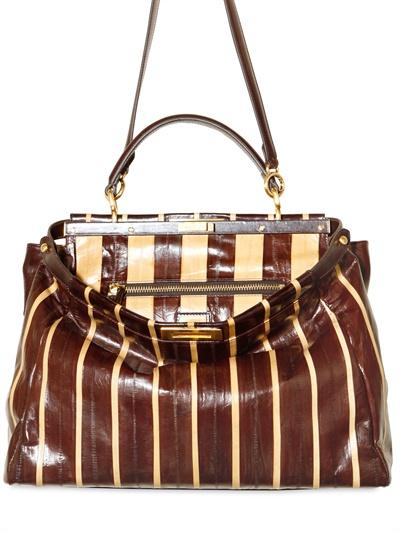 Foto fendi peek a boo large eel pequin top handle