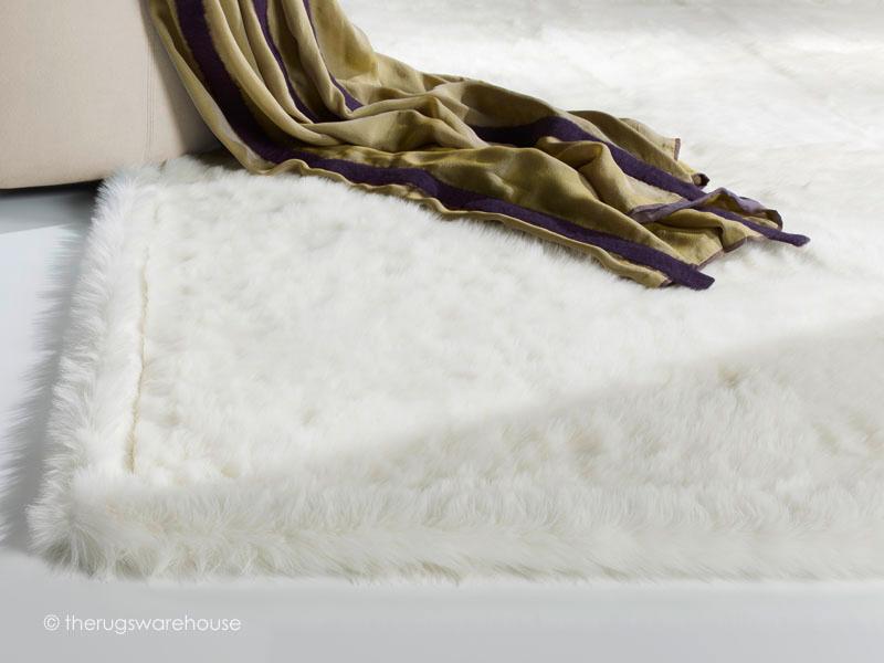 Foto Flair White Super Soft Luxury Shaggy Rugs