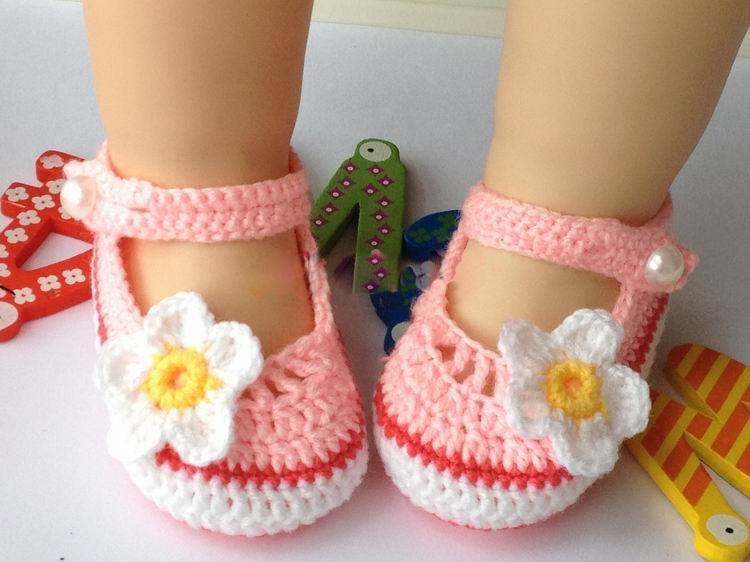 Foto Flor del ganchillo zapatos de beb recin nacido