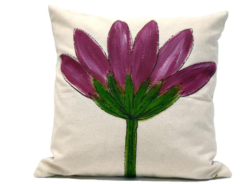 Foto Flor malva, primavera,cojin de lino,