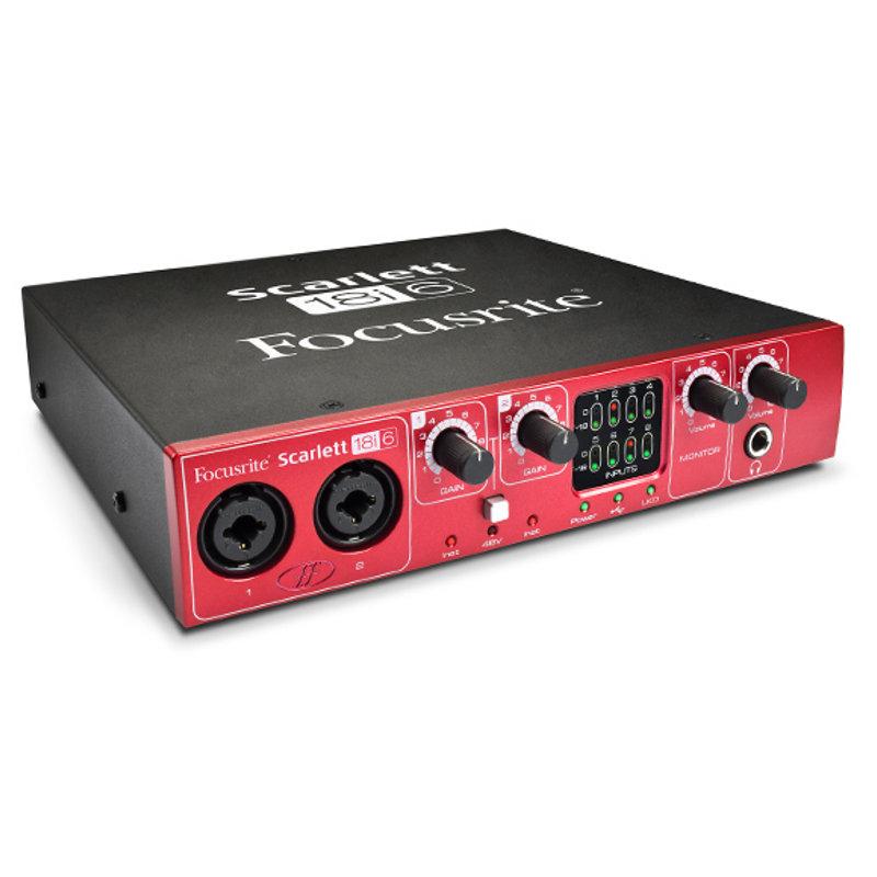Foto Focusrite scarlett 18i6 ia012003