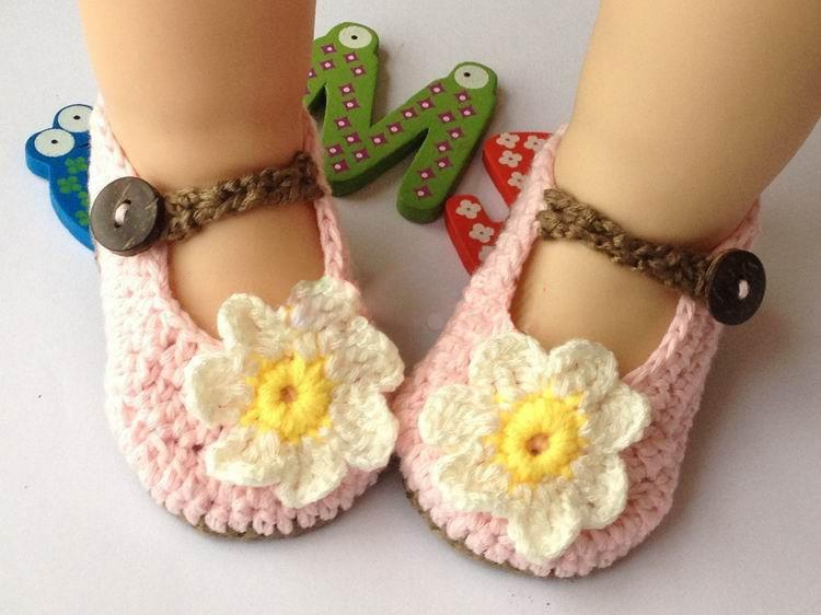 Foto Ganchillo flor rosa zapatos de beb