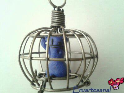 Foto Gatino azul en jaula