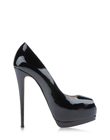 Foto giuseppe zanotti design decolletes de punta abierta

