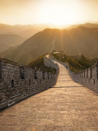 Foto Great Wall of China, UNESCO World Heritage Site, Huanghuacheng (Yellow Flower) at Sunset, Ming Dyna, Kimberly Walker - Laminas