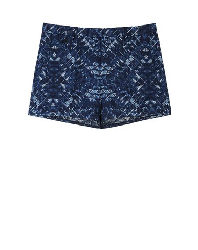 Foto hardy amies shorts
