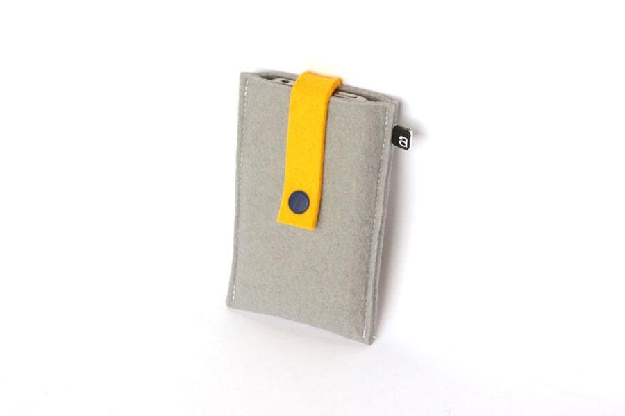 Foto iPhone case: Grey and yellow wool felt - 3 / 3G / 4 / 4S