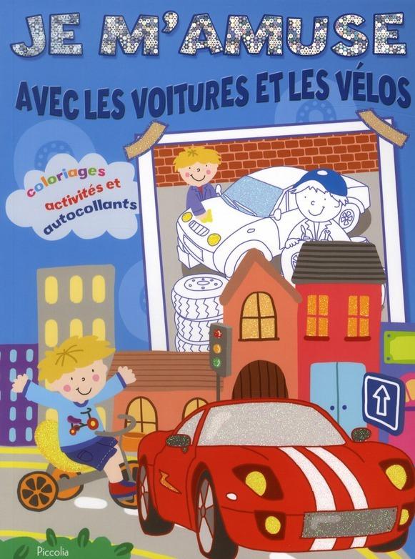 Foto Je m'amuse/avec les voitures et les velos