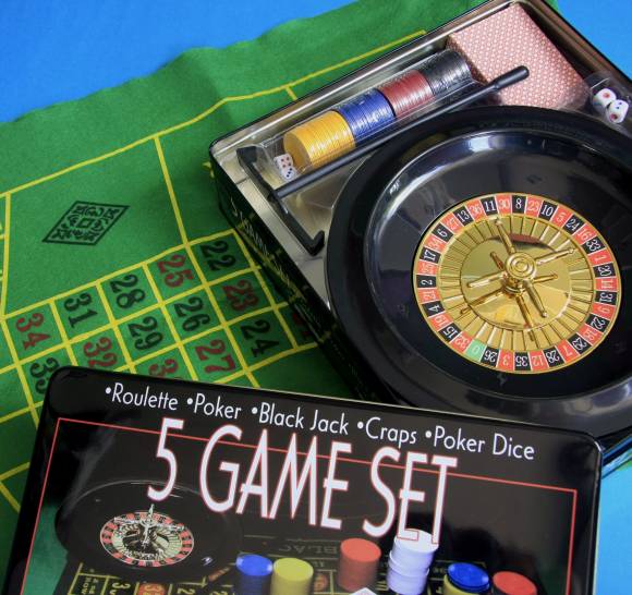 Foto juegos de mesa 5 en 1