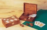 Foto Juegos de mesa en caja de madera