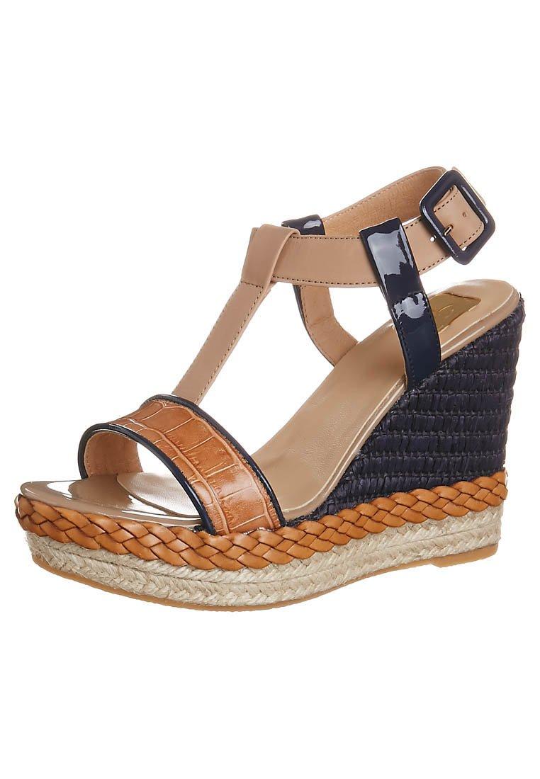 Foto Kanna Sandalias beige