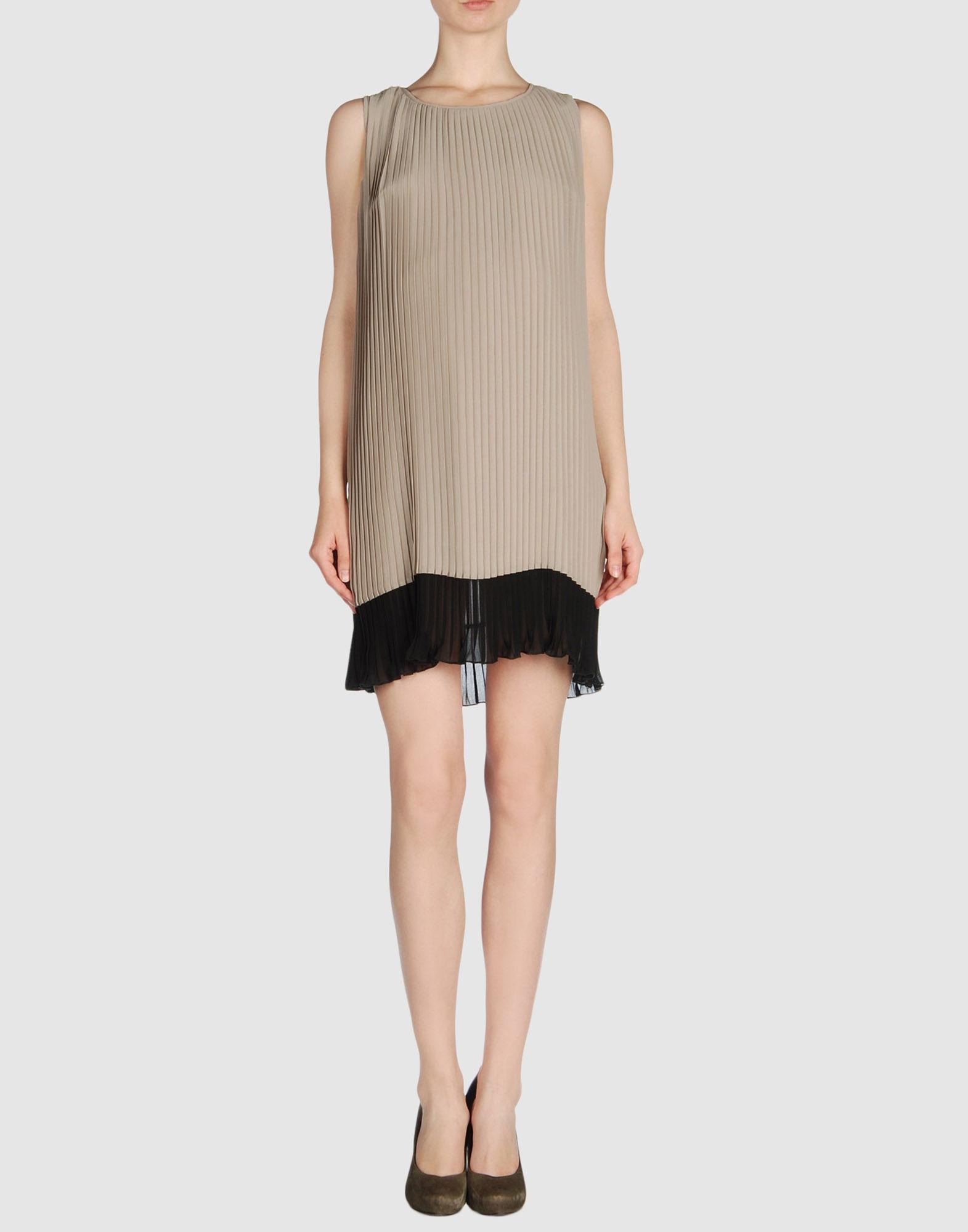 Foto kaos minivestidos
