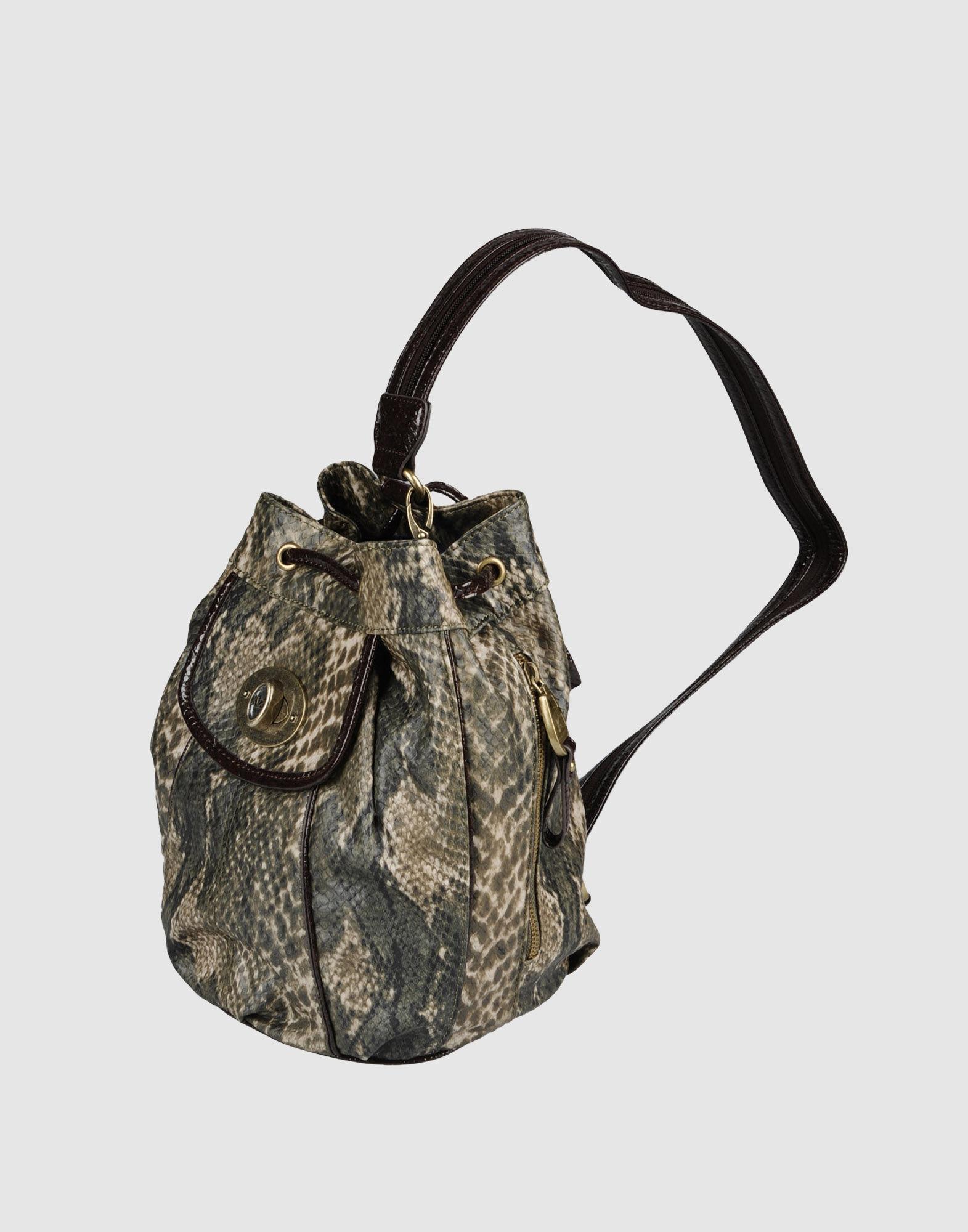 Foto kathy van zeeland mochilas
