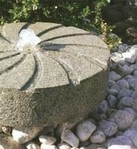 Foto Kit fuente para jardín piedra de molino de granito natural 30cm fo143