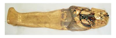 Foto Lámina giclée The Innermost Coffin of the King, from the Tomb of Tutankhamun de Egyptian 18th Dynasty, 61x20 in.