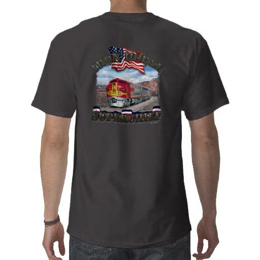Foto La camiseta oscura de los hombres de Santa Fe Supe