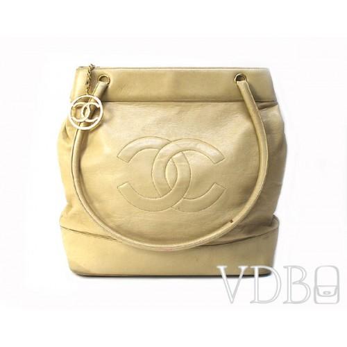 Foto Large Beige Tote Chanel Handbag