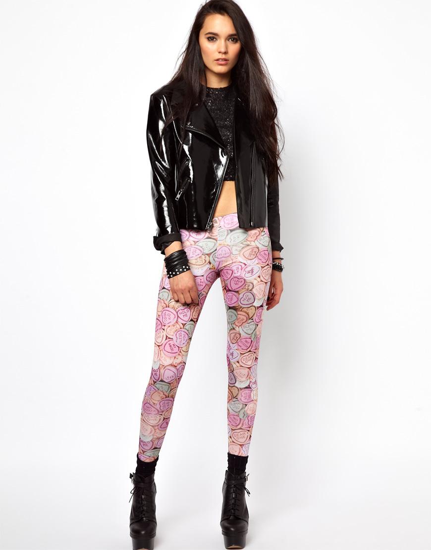Foto Leggings Love Heart de Voodoo Girl Estampado en toda la prenda