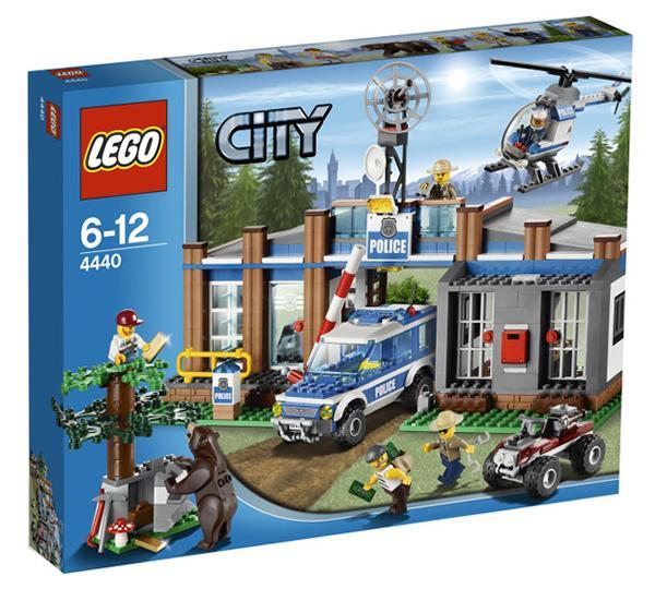 Foto LEGO 4440 Estación de Policía Forestal
