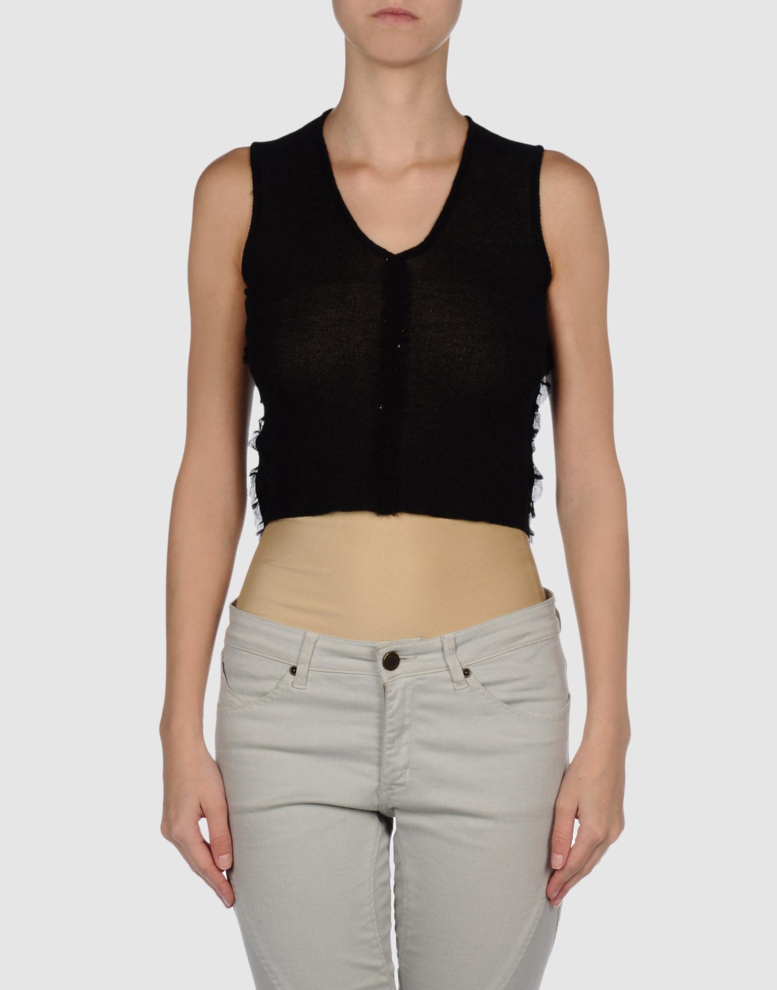 Foto lili petrus tops
