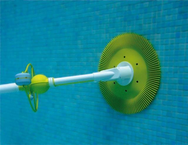 Foto Limpiafondos derby vac para piscinas